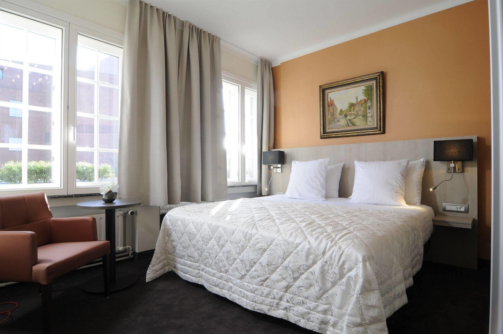 Hotel I 3*