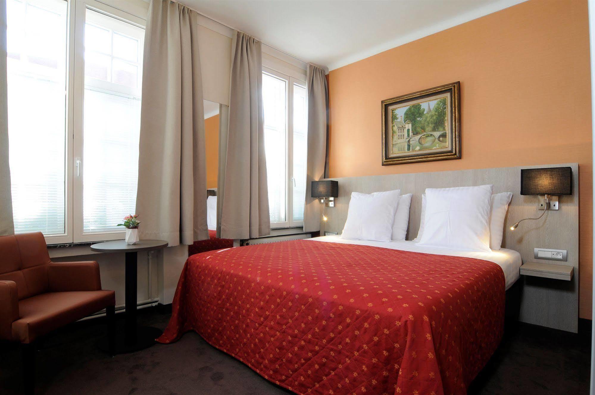 I Hotel