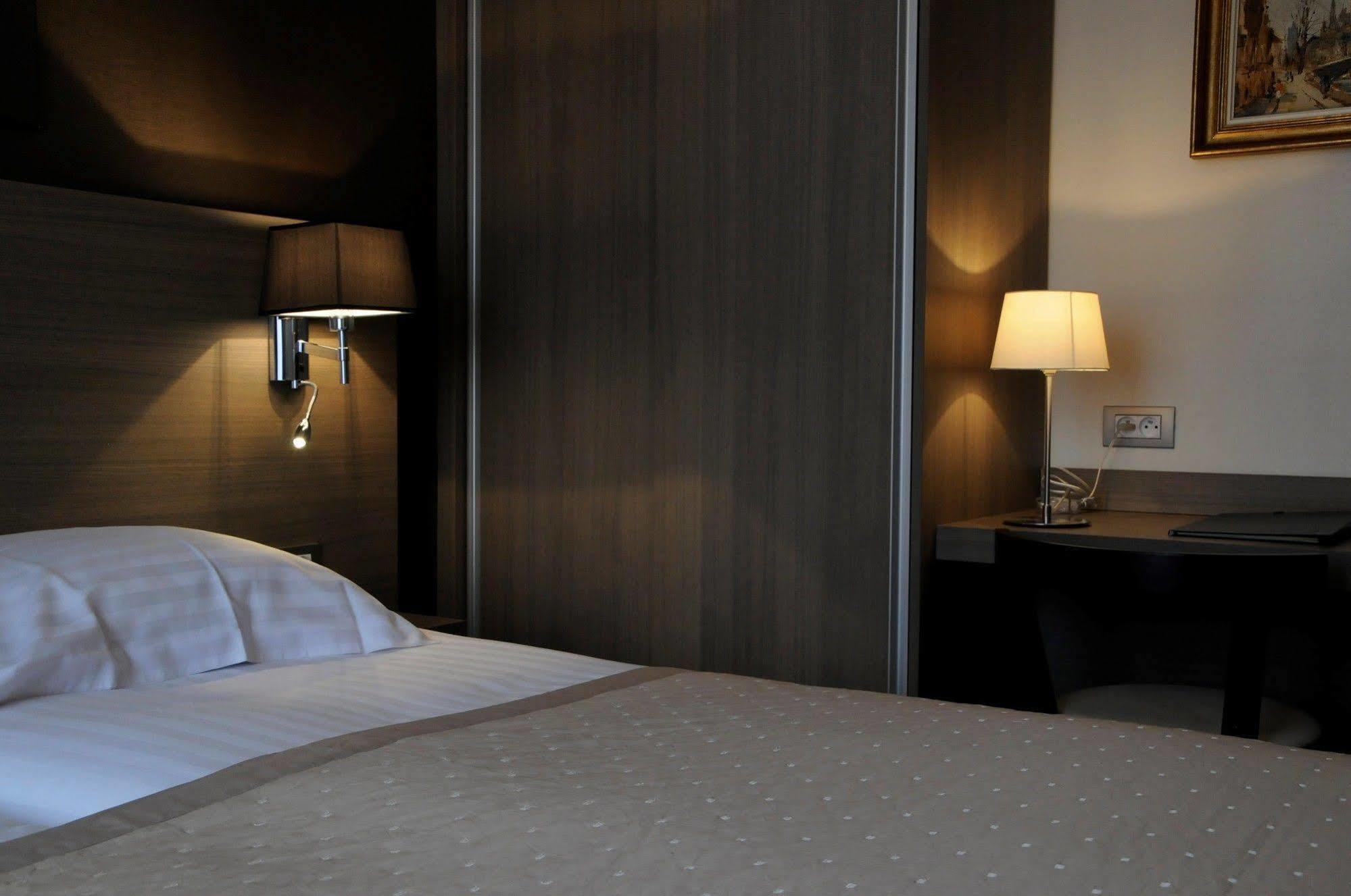 Hotel I 3*