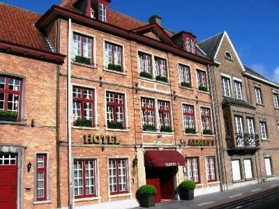 Hotel I
